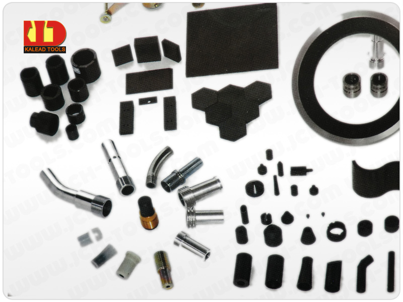 Boron carbide nozzle 10